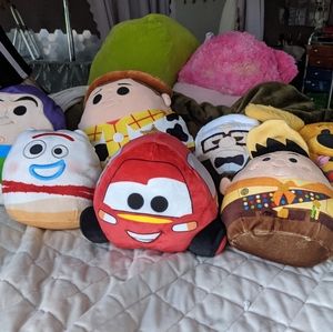 Bundle of 7 squishmallows